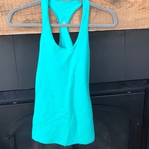 Reversible cool racerback luon